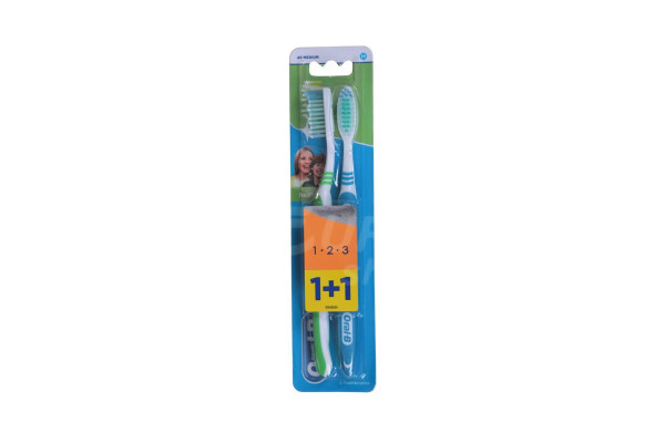 Oral-B zubní kartáček 1+1 medium